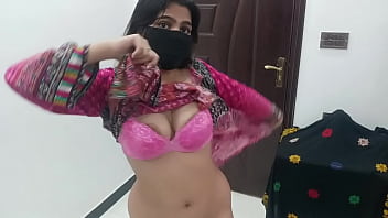 Watch Sobia Nasir's Full Nude Dance Live On WhatsApp Video Call On Her Customer Demand
