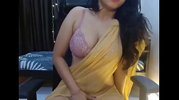 Watch Bipasha Bhabhi tease with her massive boobs in Pink Bra Telegram - Anvi 1212